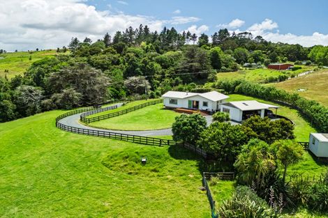 Photo of property in 6 Te Pahi River Drive, Paparoa, Maungaturoto, 0583