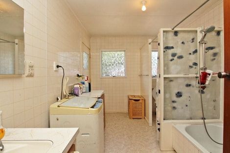 Photo of property in 2/2 Mckeefry Avenue, Greenmeadows, Napier, 4112