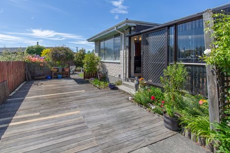 Photo of property in 2/264 Main North Road, Redwood, Christchurch, 8051