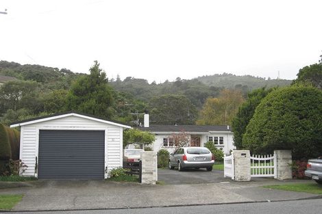 Photo of property in 31 Glen Road, Stokes Valley, Lower Hutt, 5019