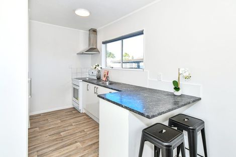 Photo of property in 1/5 Navigator Place, Papatoetoe, Auckland, 2025