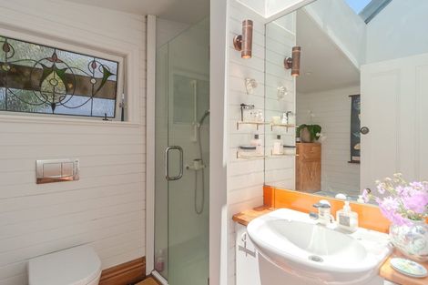 Photo of property in 1 Totara St Rona Bay, Eastbourne, Lower Hutt, 5013