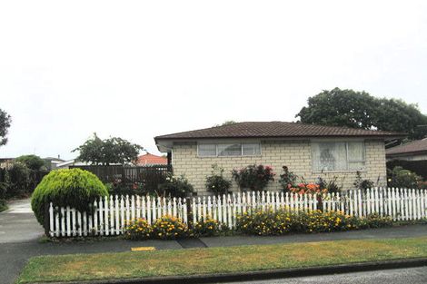 Photo of property in 20 Strathfield Avenue, Dallington, Christchurch, 8061