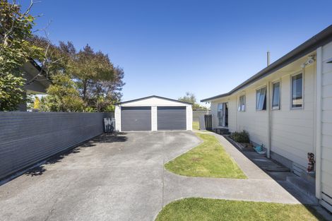Photo of property in 129 Apollo Parade, Milson, Palmerston North, 4414