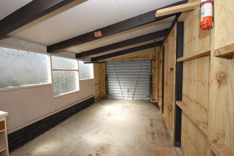 Photo of property in 1/40 Woodstock Road, Forrest Hill, Auckland, 0620