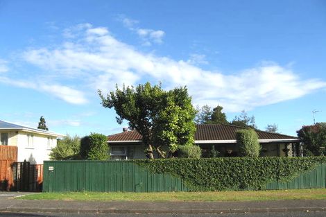 Photo of property in 44 Lantana Road, Green Bay, Auckland, 0604