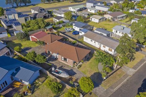 Photo of property in 86 Catherine Crescent, Whitianga, 3510