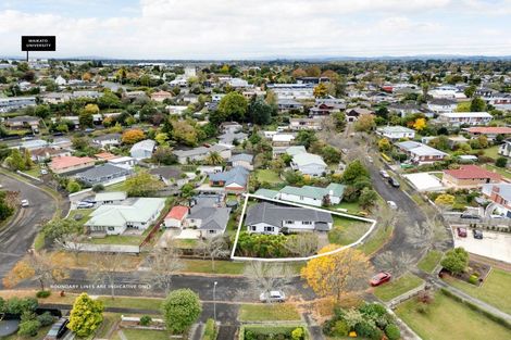 Photo of property in 5 Sutton Crescent, Hillcrest, Hamilton, 3216