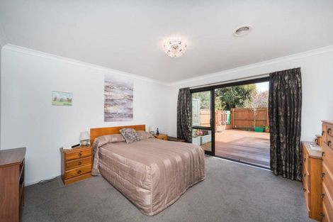 Photo of property in 3 Astelia Court, Milson, Palmerston North, 4414