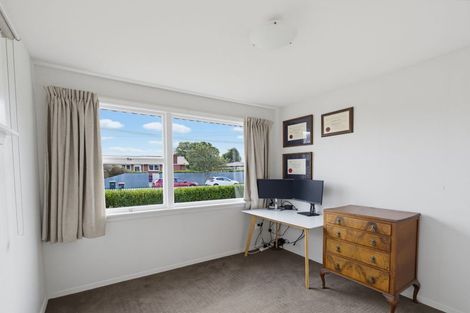 Photo of property in 16 Colesbury Street, Bishopdale, Christchurch, 8053