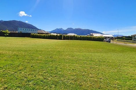 Photo of property in 5 Acheron Way, Te Anau, 9600