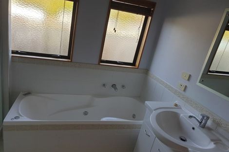 Photo of property in 48 Rata Road, Raumati Beach, Paraparaumu, 5032