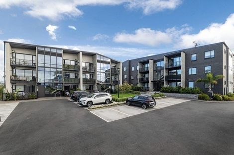 Photo of property in 109/165 Lake Road, Northcote, Auckland, 0627