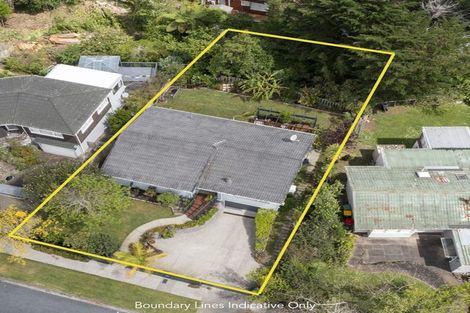 Photo of property in 12 Cheriton Road, Mellons Bay, Auckland, 2014