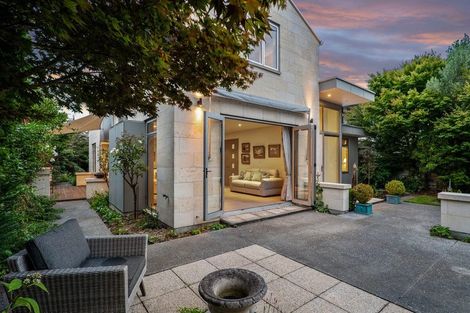 Photo of property in 7 Tui Street, Fendalton, Christchurch, 8041