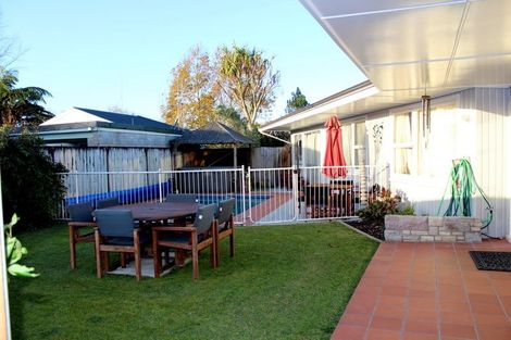 Photo of property in 12 Stewart Place, Melville, Hamilton, 3206