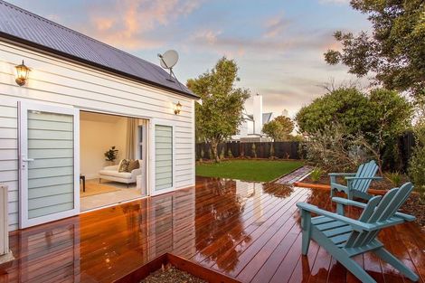 Photo of property in 76 Clare Road, St Albans, Christchurch, 8014