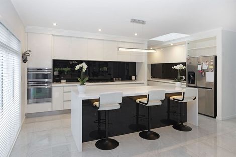 Photo of property in 14 Westburn Place, Prebbleton, 7604