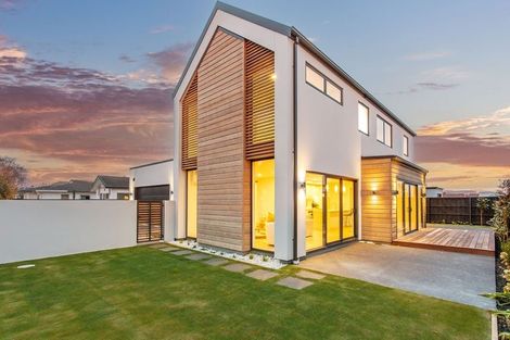 Photo of property in 17b Kirkwood Avenue, Upper Riccarton, Christchurch, 8041