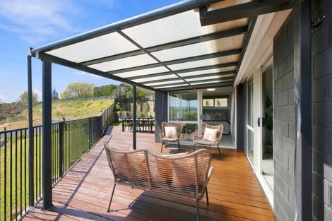 Photo of property in 3 Carex Close, Pyes Pa, Tauranga, 3112