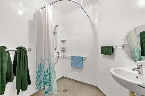 Photo of property in 9 Swanson Oaks, Swanson, Auckland, 0612