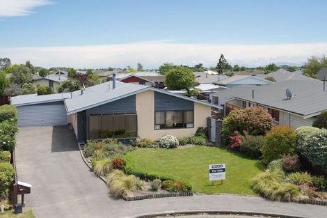 Photo of property in 28 Coates Place, Rangiora, 7400