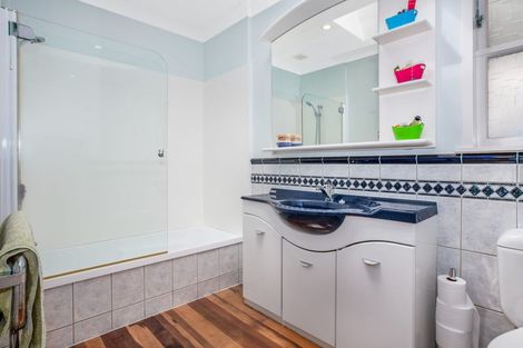 Photo of property in 10 Faris Crescent, Wainuiomata, Lower Hutt, 5014