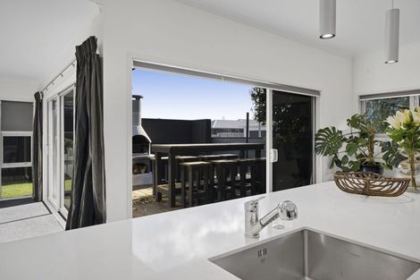 Photo of property in 18 Rawiri Drive, Bell Block, New Plymouth, 4312