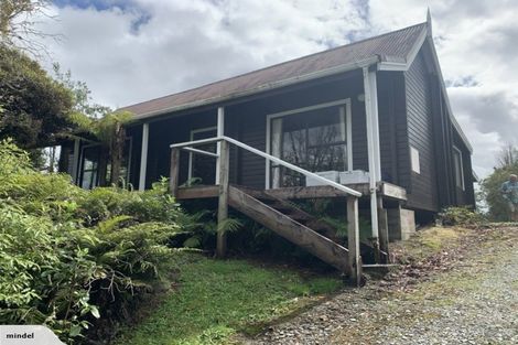 Photo of property in 17 Ivy Terrace, Moana, 7872