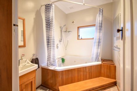 Photo of property in 474 Taieri Road, Halfway Bush, Dunedin, 9010