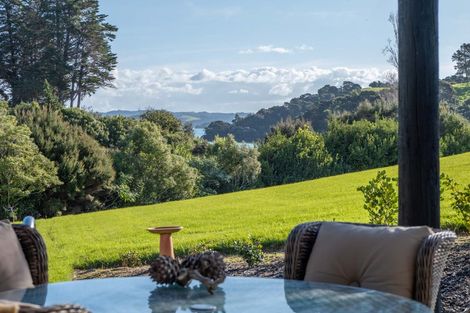 Photo of property in 16 Te Akau Drive, Russell, 0272