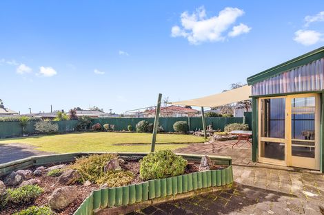 Photo of property in 24 Cochrane Street, Fairy Springs, Rotorua, 3015