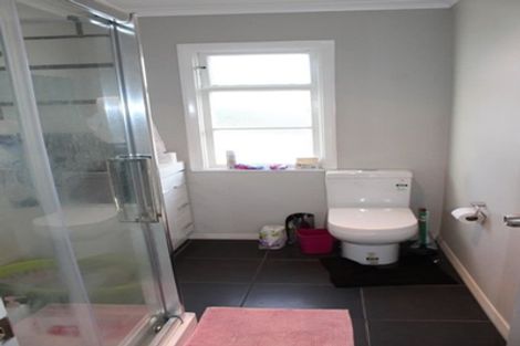 Photo of property in 3 Waldron Crescent, Green Island, Dunedin, 9018