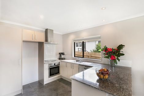 Photo of property in 12 Wairua Place, Pukekohe, 2120