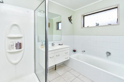 Photo of property in 18 The Lea, Pahurehure, Papakura, 2113