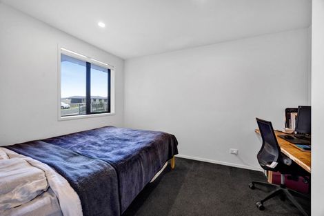 Photo of property in 1 Macbeth Street, Stratford, 4332