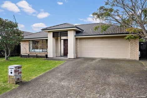 Photo of property in 16 Breon Place, Flat Bush, Auckland, 2016