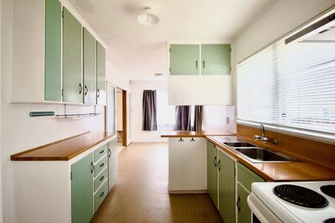 Photo of property in 14 Waterlea Avenue, Mangere Bridge, Auckland, 2022