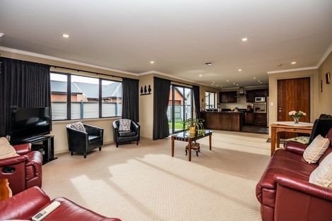 Photo of property in 12 Essex Street, Winton, 9720