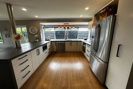 Photo of property in 6 Hampton Place, Springvale, Whanganui, 4501