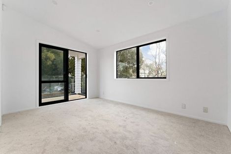 Photo of property in 7/122 Archibald Road, Kelston, Auckland, 0602
