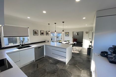 Photo of property in 65 Govett Avenue, Frankleigh Park, New Plymouth, 4310