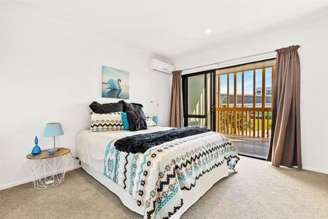 Photo of property in 29 De Havilland Road, Hobsonville, Auckland, 0618