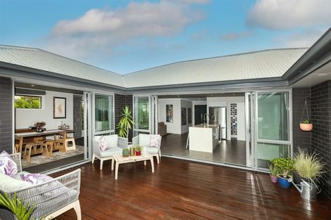 Photo of property in 44 Worsleys Road, Cracroft, Christchurch, 8025