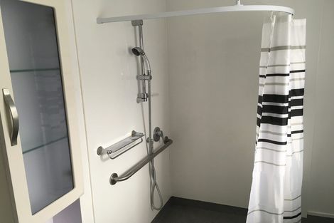 Photo of property in 1/20 Halldene Terrace, Red Beach, 0932