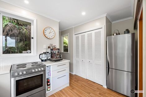 Photo of property in 128 Seddon Street, Naenae, Lower Hutt, 5011