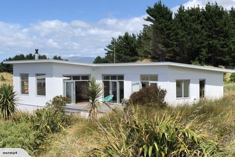 Photo of property in 6 Puk Lane, Flat Point, Masterton, 5883