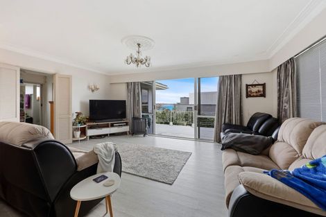 Photo of property in 19 Takutai Avenue, Bucklands Beach, Auckland, 2012