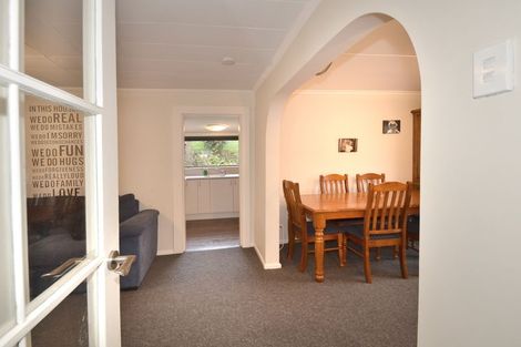 Photo of property in 92 Main South Road, Green Island, Dunedin, 9018
