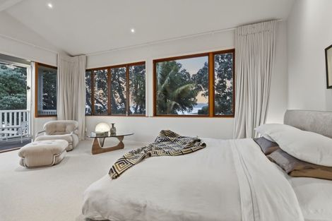 Photo of property in 16 Joan Street, Point Chevalier, Auckland, 1022